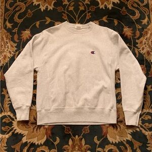 CHAMPIONS REVERSE WEAVE LONG SLEEVE LIGHT SMOKEY GREY PULLOVER CREWNECK TOP